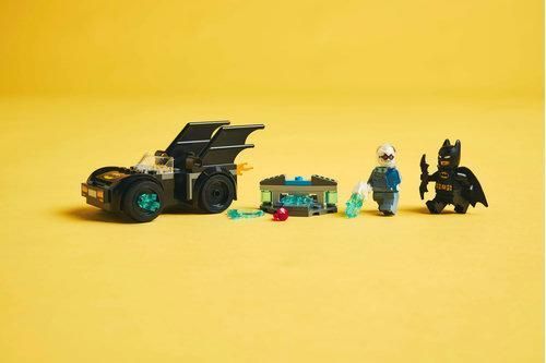 Конструктор LEGO Super Heroes Бэтмен и Бэтмобиль против мистера Фриза 76301 76301
