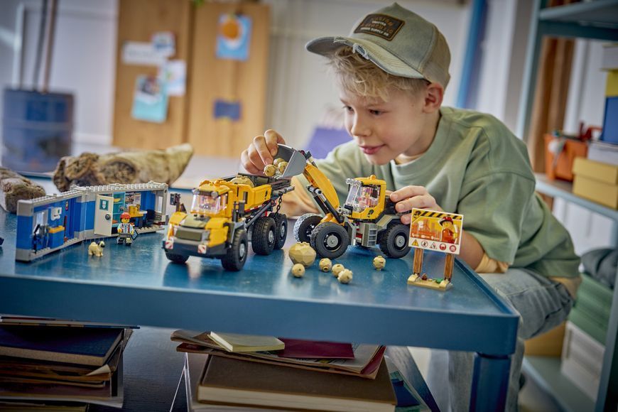 Конструктор LEGO&reg; City Самосвал и фронтальный ковшевой погрузчик 60494 60494