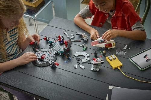 Конструктор LEGO&reg; Star WarsTM SMART PlayTM: A-Wing и дуэль в тронном зале 75427 75427