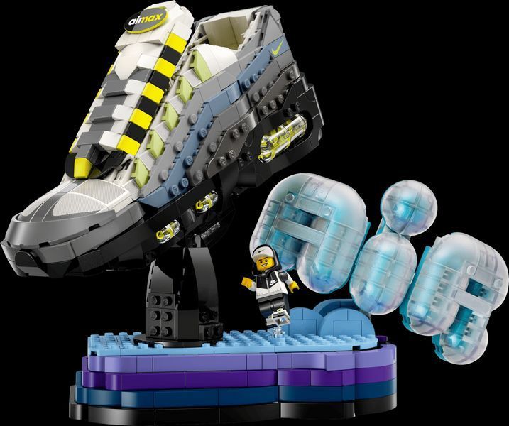 Конструктор LEGO 43025 Nike Air Max 95 43025