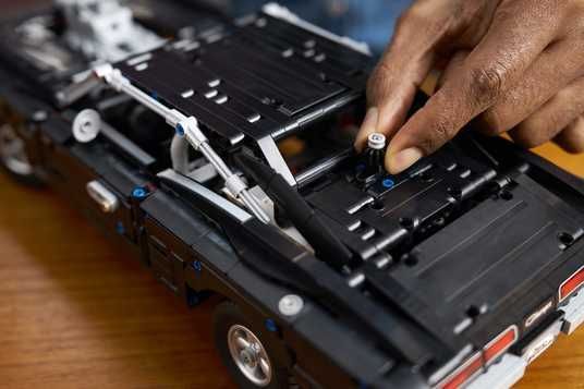 Купить Конструктор LEGO® Technic Форсаж Dodge Charger R/T 42231 в