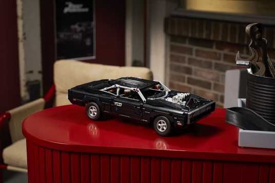 Купить Конструктор LEGO® Technic Форсаж Dodge Charger R/T 42231 в