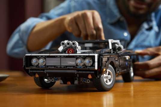 Купить Конструктор LEGO® Technic Форсаж Dodge Charger R/T 42231 в