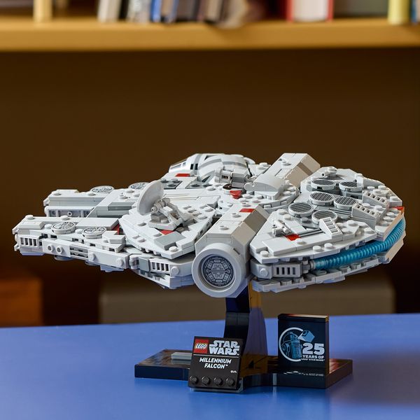 Конструктор LEGO® Star Wars Тисячолітній сокіл 75375 75375