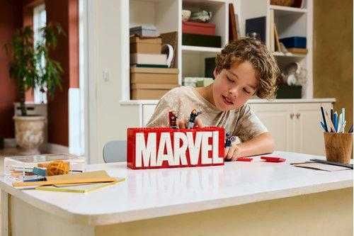 Купить Конструктор LEGO Super Heroes Логотип и минифигурка MARVEL