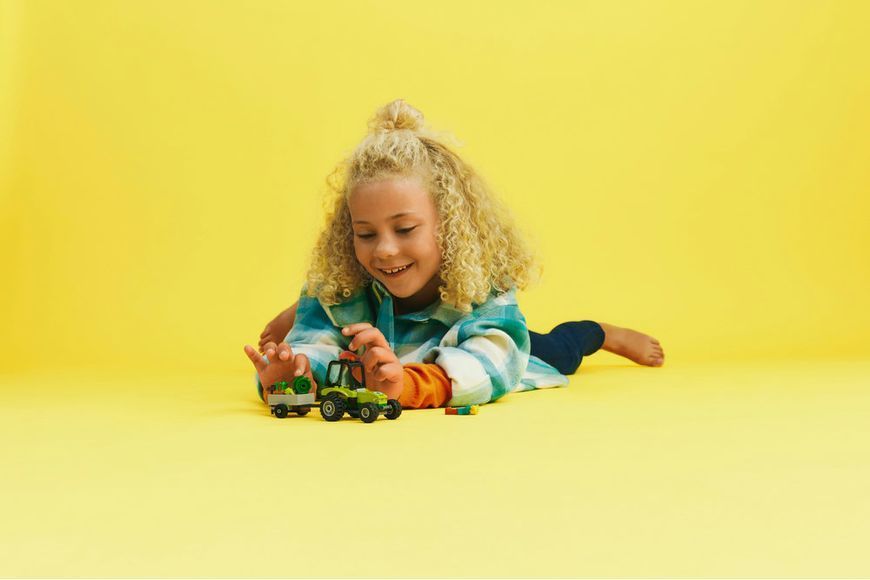 Конструктор LEGO City Great Vehicles Трактор у парку 60390 60390