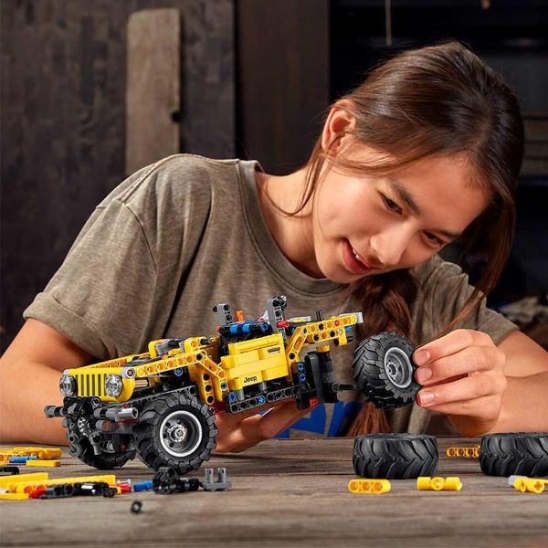 Конструктор LEGO Technic Jeep® Wrangler 42122 42122