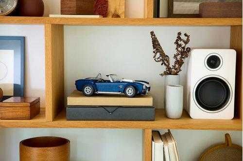 Купити конструктор LEGO® Shelby Cobra Icons 10357 - Brickstore