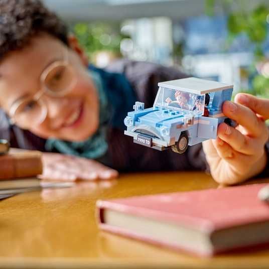 Купить официальный Конструктор LEGO Harry Potter Летучий Форд