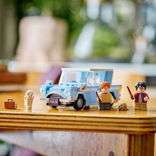 Купить официальный Конструктор LEGO Harry Potter Летучий Форд