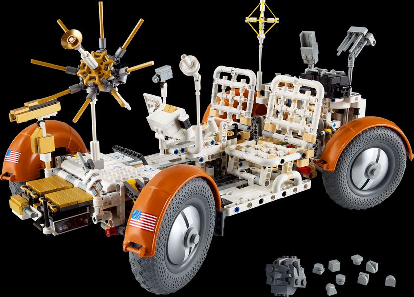 Конструктор LEGO® Technic Місячний автомобіль NASA Apollo 42182 42182