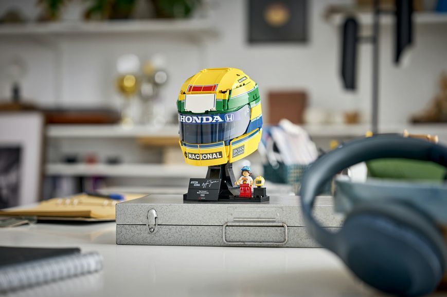 Конструктор LEGO&reg; Editions Шолом Айртона Сенни 43024 43024