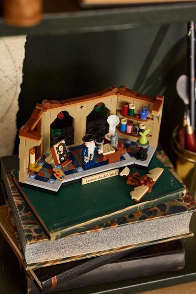 Конструктор LEGO&reg; Icons &laquo;Данина Леонардо да Вінчі&raquo; 40902 40902