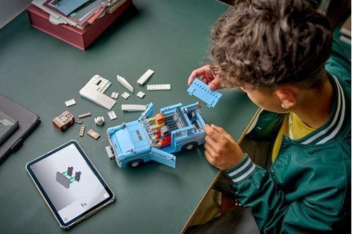Конструктор LEGO&reg; Harry Potter Зачарованный летающий Форд &laquo;Англия&raquo;, 76470 76470
