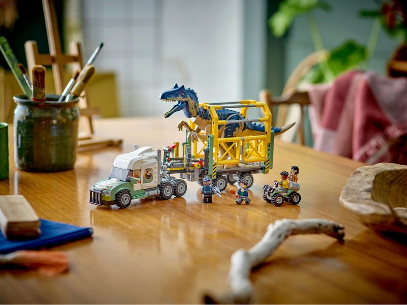 Конструктор LEGO® Jurassic World Місії динозаврів: Вантажівка для перевезення алозавра 76966 76966