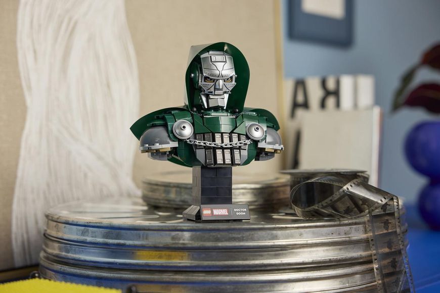 Конструктор LEGO&reg; ǀ Marvel Бюст Доктора Дума 76345 76345