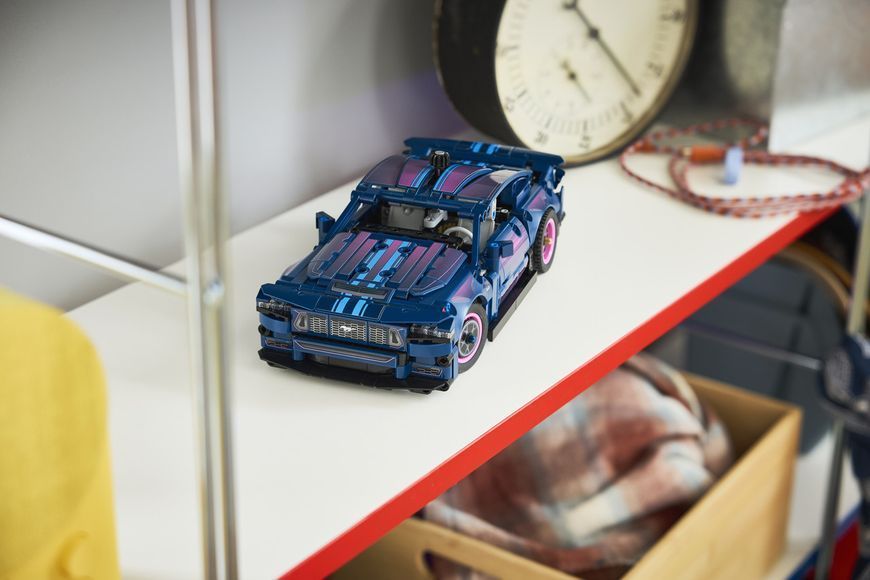 Конструктор LEGO&reg; Technic Тюнінг-гараж з автомобілем Ford Mustang GT 42236 42236