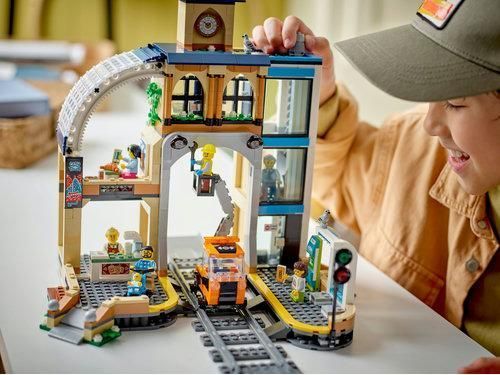 Конструктор LEGO&reg; City Центральний залізничний вокзал 60469 60469