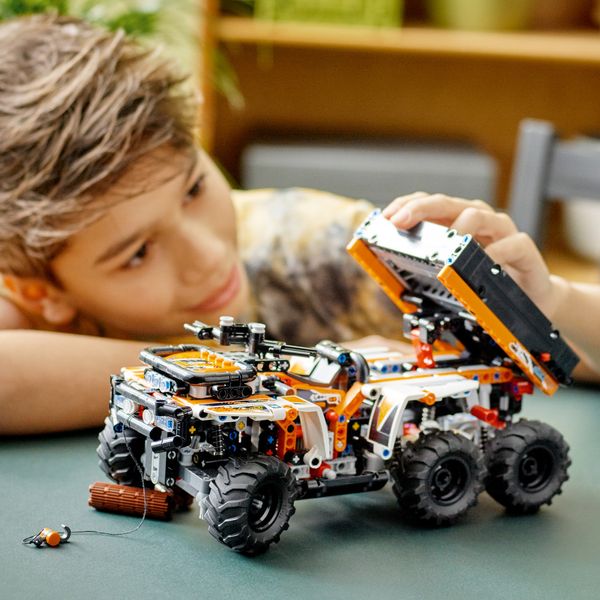 Конструктор LEGO® Technic Внедорожный грузовик 42139 42139