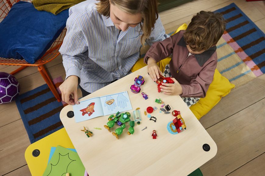 Конструктор LEGO&reg; ǀ Marvel Локі проти команди Залізної Людини 11211 11211