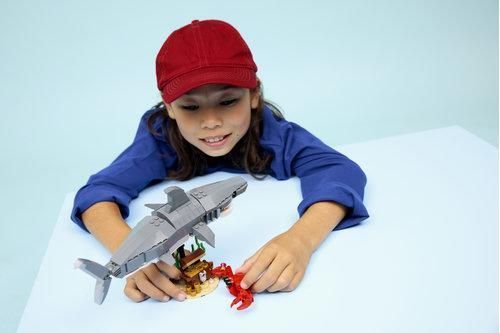 Конструктор LEGO Creator Люта акула зі скринею скарбів 31381 31381