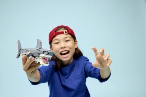 Конструктор LEGO Creator Люта акула зі скринею скарбів 31381 31381