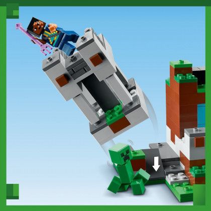 Конструктор LEGO® Minecraft Форпост із мечем 427 деталей (21244) 21244