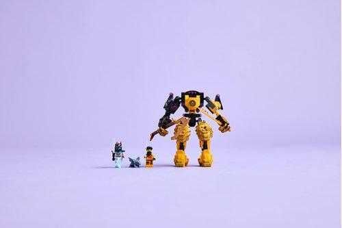 Купить Конструктор LEGO® NINJAGO® Боевой робот Арин Спин-джитсу