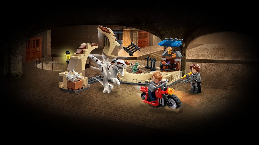 LEGO® Jurassic World Преследование атроцираптора на мотоцикле 76945 76945