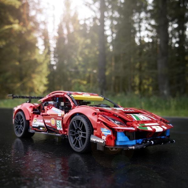 Конструктор LEGO Technic Ferrari 488 GTE &ldquo;AF Corse #51&rdquo; 42125 42125