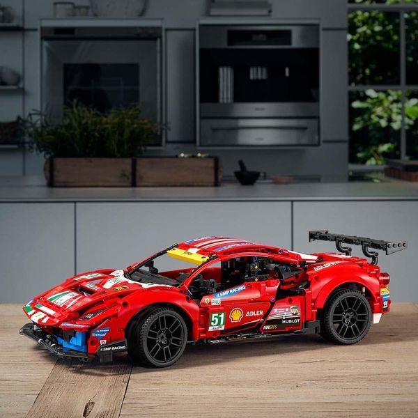Конструктор LEGO Technic Ferrari 488 GTE &ldquo;AF Corse #51&rdquo; 42125 42125