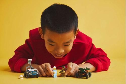 Конструктор LEGO City &laquo;Літак проти лікарняного ліжка&raquo; Набір для перегонів 60459 60459