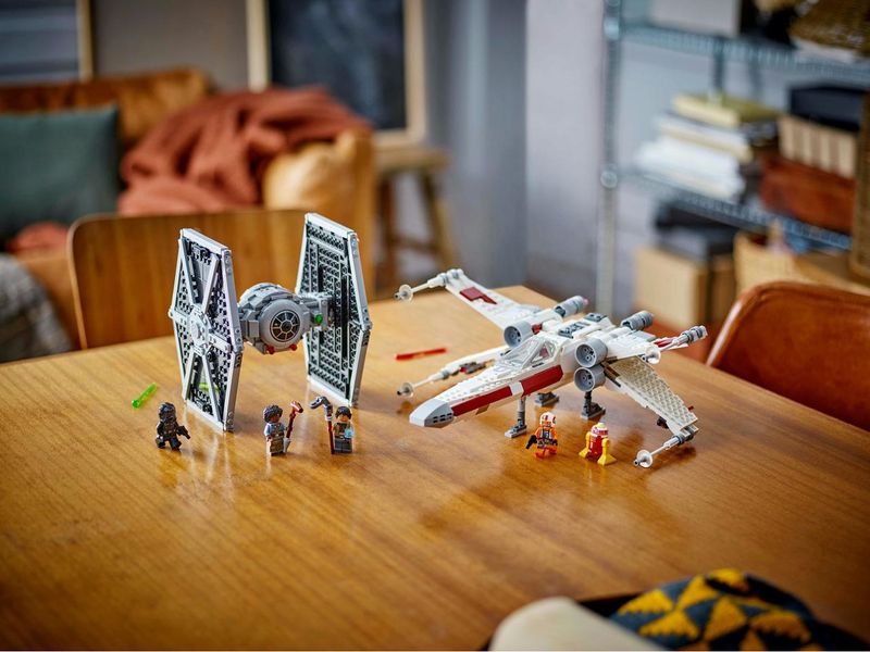 Конструктор LEGO® Star Wars™ Истребитель TIE и Корабль X-wing Набор 75393 75393