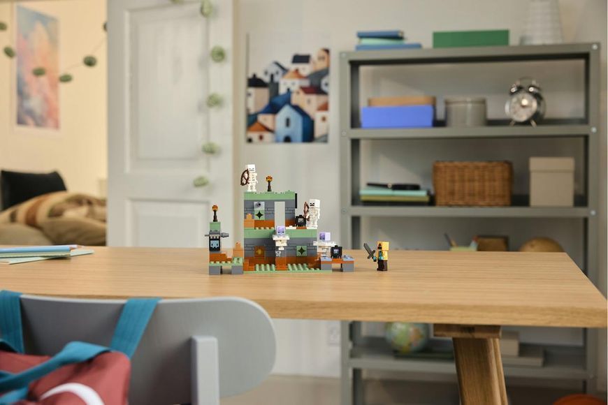 Конструктор LEGO Minecraft Дворц испытаний 21271 21271