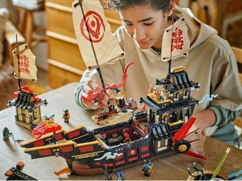 Конструктор LEGO&reg; NINJAGO&reg; Щедрість храму 71848 71848