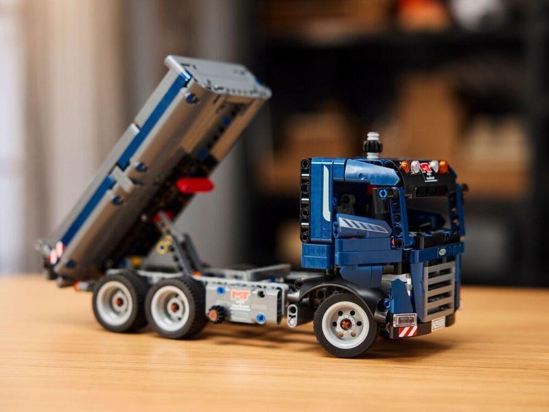 Конструктор LEGO Technic Самоскид 42203 42203