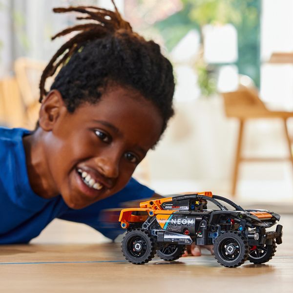 Конструктор LEGO® Technic NEOM McLaren Extreme E 42166 42166