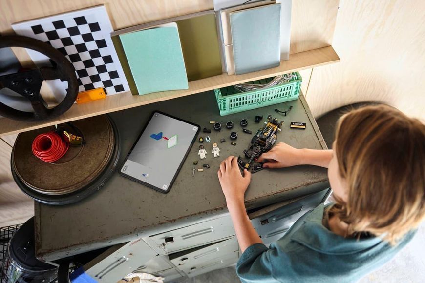 Конструктор LEGO&reg; Speed Champions Командний автомобіль для перегонів APXGP з &laquo;F1&reg;: фільм&raquo; 77252 77252