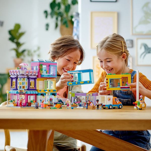 LEGO Friends Будинок на центральній вулиці 41704 41704