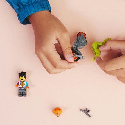 Конструктор LEGO&reg; LEGO City Каскадерский мотоцикл медведя 10 деталей (60356) 60356