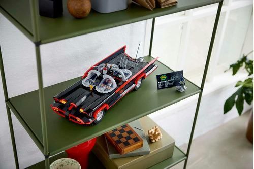 Конструктор LEGO Super Heroes DC Бетмобіль із класичного серіалу &laquo;Бетмен&raquo; 76328 76328