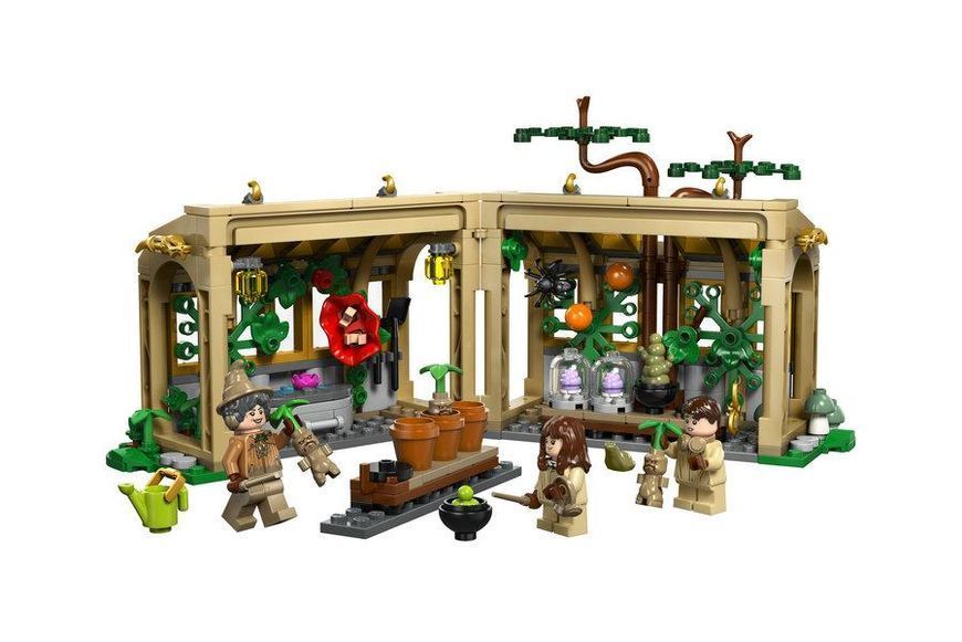 Конструктор LEGO&reg; Harry PotterTM Замок Гогвартс: урок гербологии 76445 76445