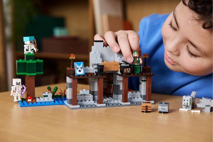 Конструктор LEGO® Minecraft® Вовк із Цитаделі 21261 21261