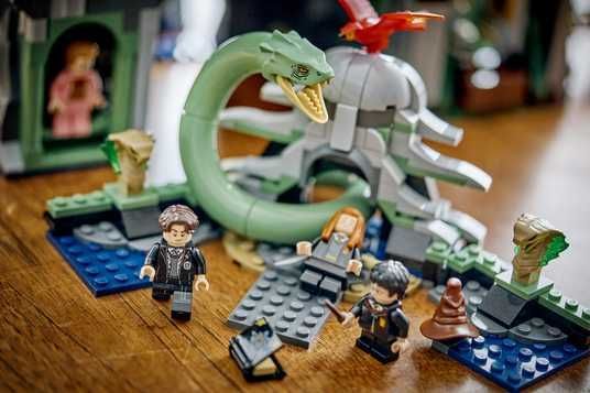 Купить Конструктор LEGO® Harry PotterTM Замок Хогвартс: Восточное