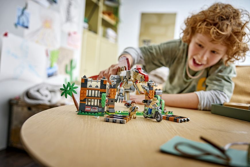 Конструктор LEGO&reg; Jurassic World Втеча спинозавра 77982 77982