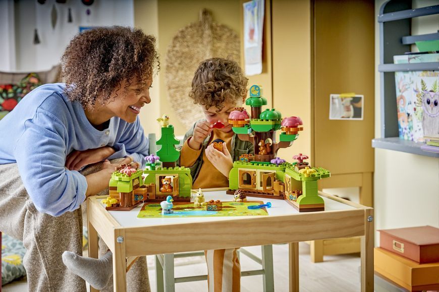 Конструктор LEGO&reg; DUPLO&reg; Ліс відкриттів із дикими тваринами 10480 10480