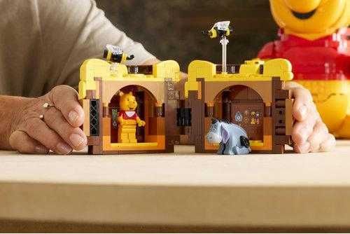 Купити Конструктор LEGO® Disney Вінні Пух 43300 в крамниці