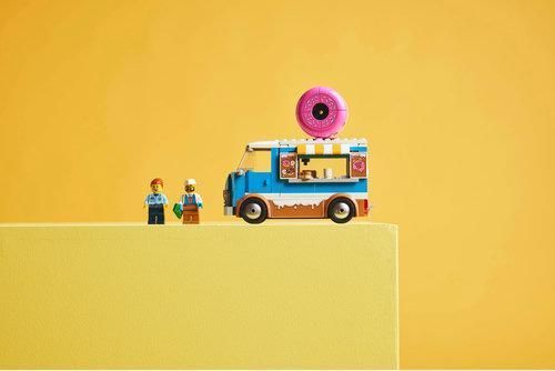 Конструктор LEGO City Вантажівка з пончиками 60452 60452