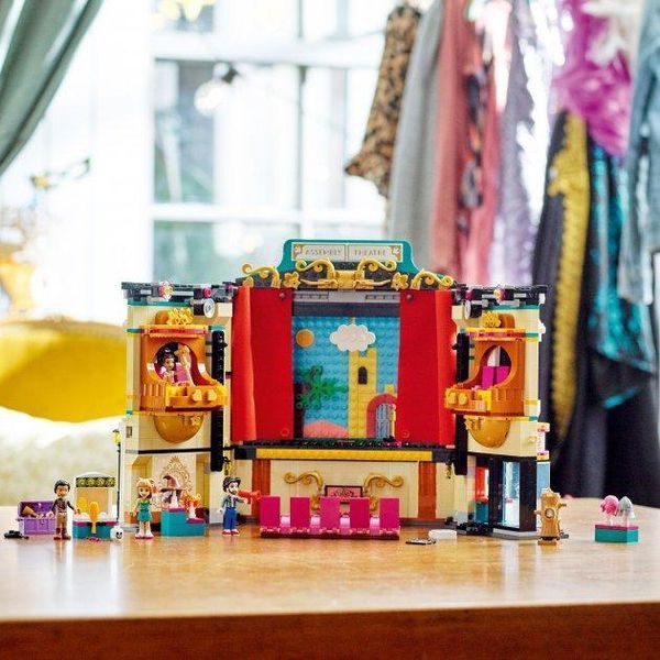 Конструктор LEGO Friends Театральная школа Андреа 1154 деталей 41714 41714