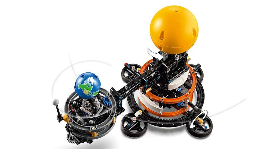 Конструктор LEGO® Technic Земля и Луна на орбите 42179 42179